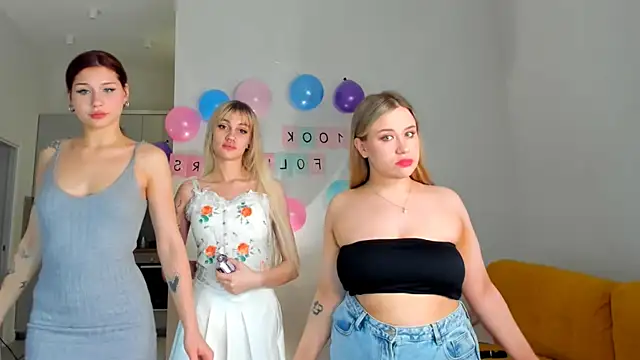 Snapshot of lina_x_x chatting on 18, 1, 2025 lina x x online show from 18, 1, 2025