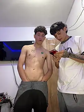 LatinBoysxxx online show from 28, 1, 2025