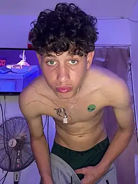 LatinBoysxxx online show from 3, 3, 2025