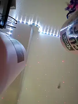 thatonespicychick online show from 27, 1, 2025