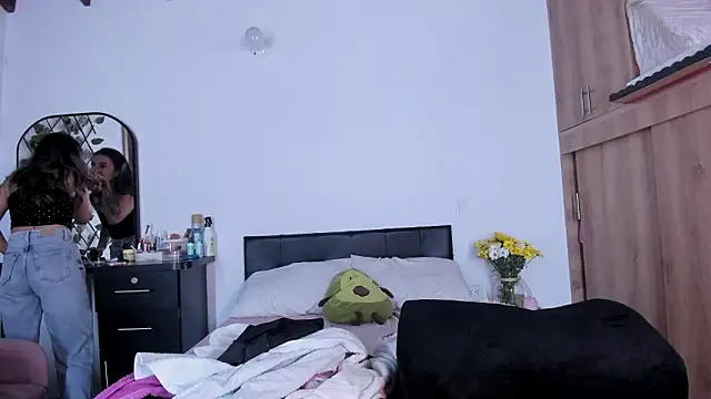 medussa13  online show from 24, 3, 2026