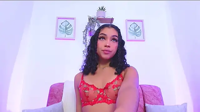 Sara Jhonson online show from 3, 12, 2024