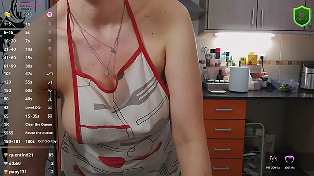 Snapshot of JennyCoquine chatting on 11, 4, 2026 JennyCoquine online show from 11, 4, 2026