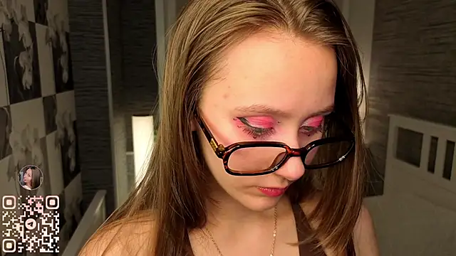 Snapshot of EthalBuffkin chatting on 9, 11, 2025 EthalBuffkin online show from 9, 11, 2025