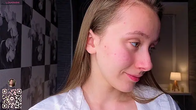 Snapshot of EthalBuffkin chatting on 17, 12, 2025 EthalBuffkin online show from 17, 12, 2025