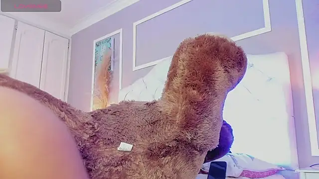 Snapshot of scarlet_hill chatting on 19, 12, 2024 scarlet hill online show from 19, 12, 2024