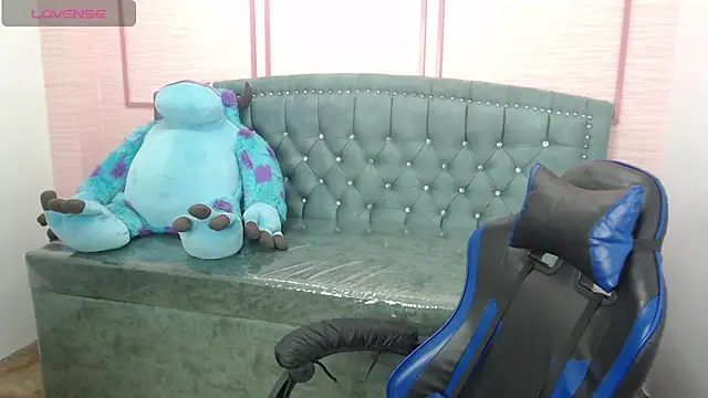 stephania t online show from 13, 2, 2025