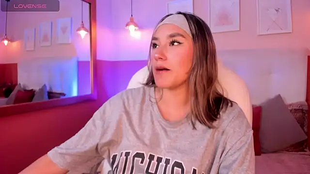  Sophie  miller online show from 28, 3, 2026