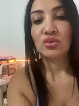 juliamond online show from 23, 12, 2024