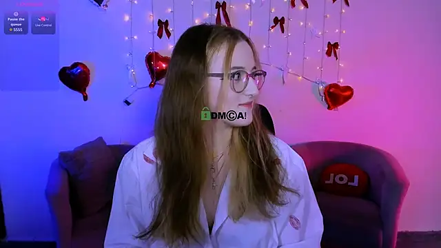 luna berryy online show from 18, 3, 2026