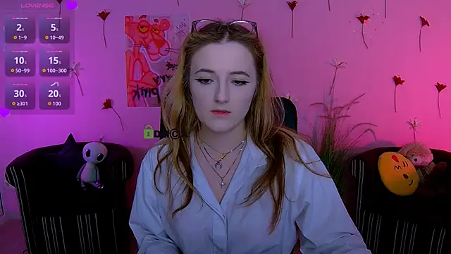 luna berryy online show from 17, 4, 2026