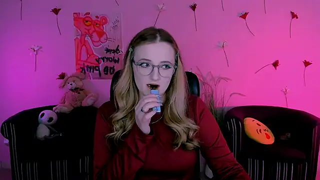 luna berryy online show from 2, 6, 2026