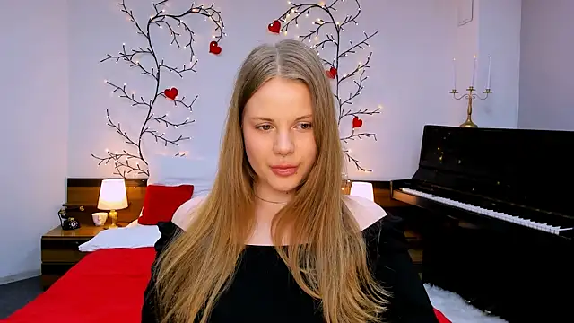 Snapshot of holy_kitty chatting on 7, 3, 2025 holy kitty online show from 7, 3, 2025