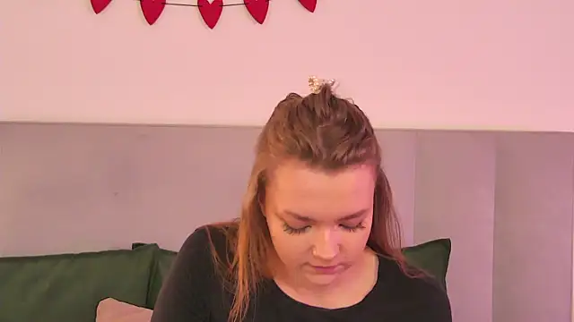 Snapshot of JennyPortman chatting on 6, 4, 2026 JennyPortman online show from 6, 4, 2026