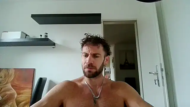Snapshot of alpha-hunk chatting on 23, 9, 2025 alpha-hunk online show from 23, 9, 2025