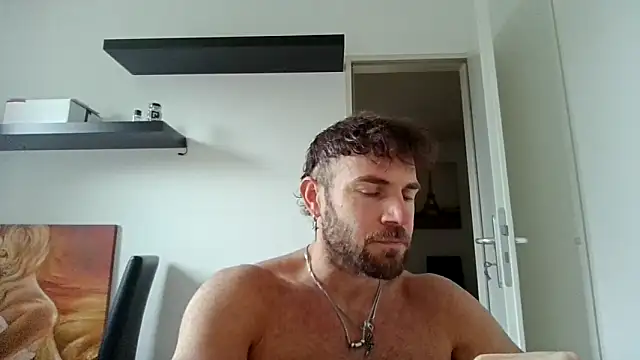 Snapshot of alpha-hunk chatting on 24, 9, 2025 alpha-hunk online show from 24, 9, 2025