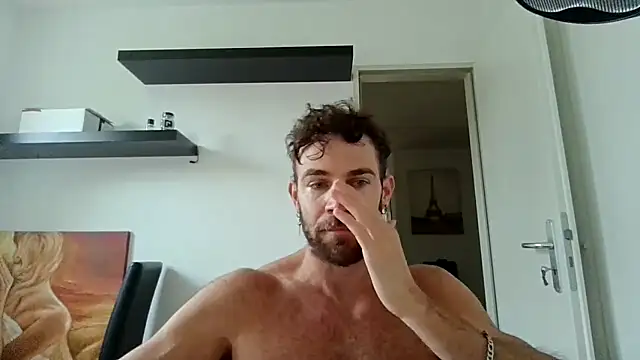 Snapshot of alpha-hunk chatting on 1, 10, 2025 alpha-hunk online show from 1, 10, 2025