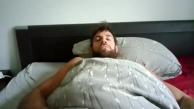 Snapshot of alpha-hunk chatting on 12, 10, 2025 alpha-hunk online show from 12, 10, 2025