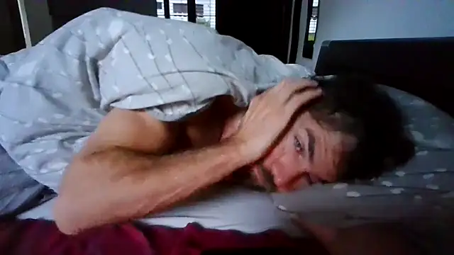 Snapshot of alpha-hunk chatting on 21, 10, 2025 alpha-hunk online show from 21, 10, 2025