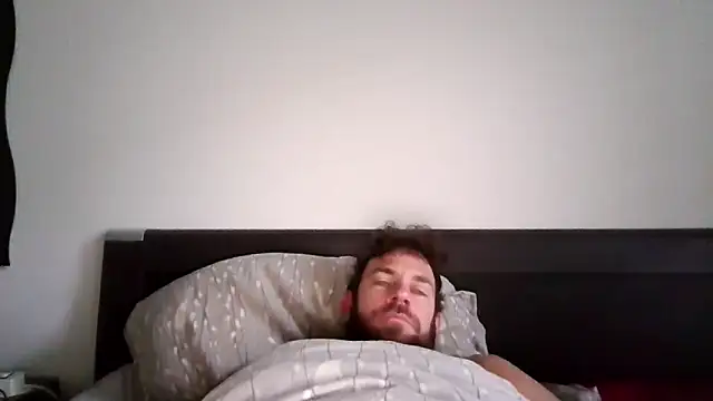 Snapshot of alpha-hunk chatting on 22, 10, 2025 alpha-hunk online show from 22, 10, 2025