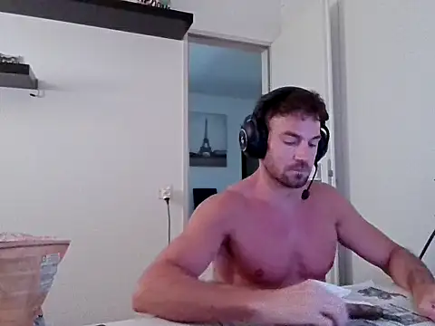 Snapshot of alpha-hunk chatting on 7, 7, 2026 alpha-hunk online show from 7, 7, 2026