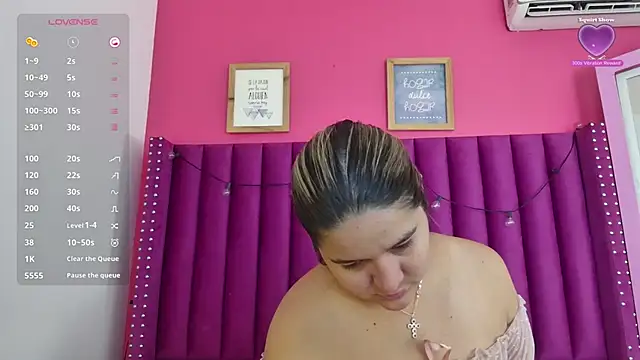 collegepawglovedaddy online show from 4, 2, 2026