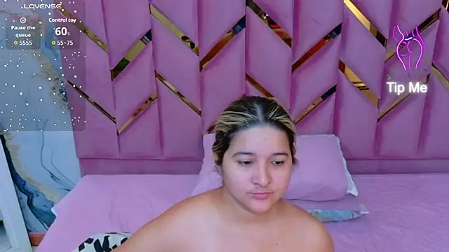 collegepawglovedaddy online show from 8, 4, 2026