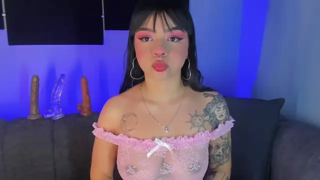 Snapshot of maddy_walker chatting on 11, 12, 2024 maddy walker online show from 11, 12, 2024