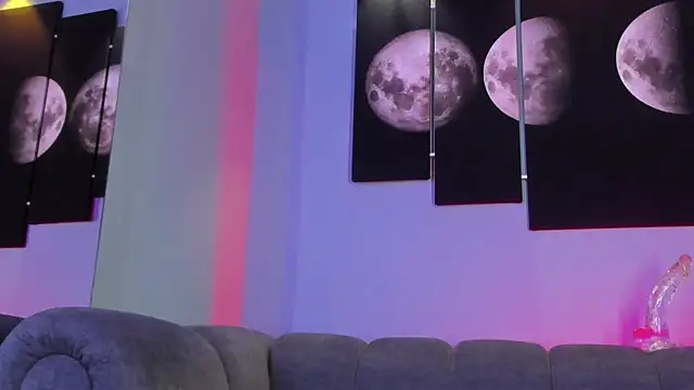 Snapshot of maddy_walker chatting on 19, 12, 2024 maddy walker online show from 19, 12, 2024