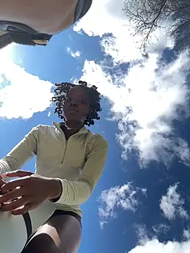 choclatepeaach online show from 9, 3, 2026