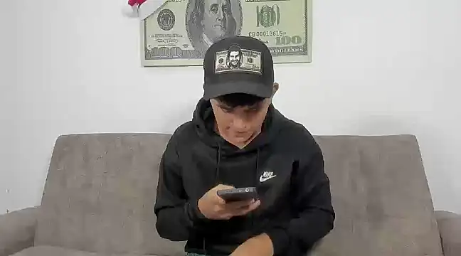 Snapshot of Lyam_ap chatting on 1, 1, 2025 Lyam ap online show from 1, 1, 2025