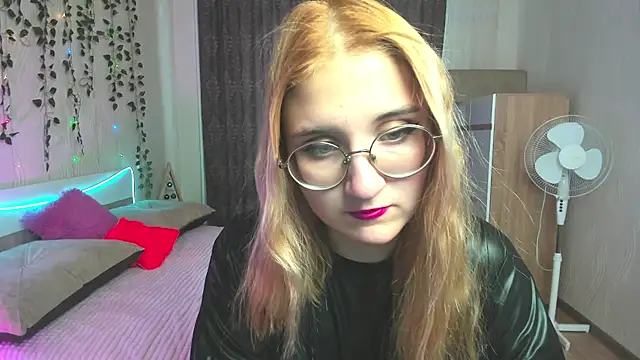 Snapshot of Miss_Elsa_ chatting on 10, 12, 2024 Miss Elsa online show from 10, 12, 2024
