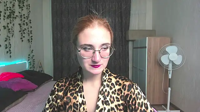Snapshot of Miss_Elsa_ chatting on 16, 12, 2024 Miss Elsa online show from 16, 12, 2024