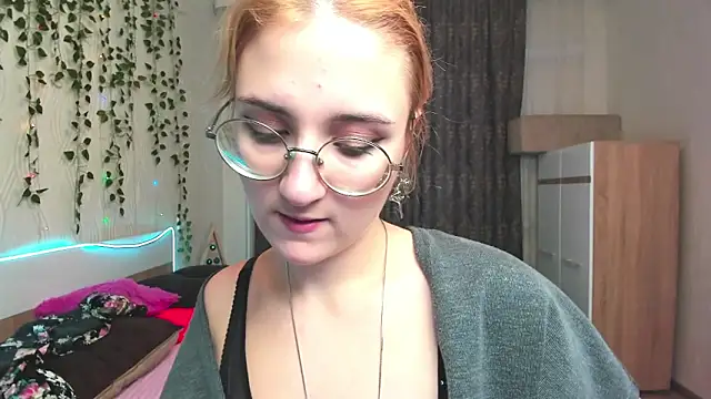 Snapshot of Miss_Elsa_ chatting on 21, 12, 2024 Miss Elsa online show from 21, 12, 2024