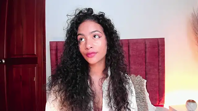 AntonellaHall  online show from 17, 9, 2025