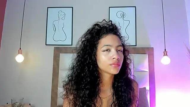 AntonellaHall  online show from 15, 12, 2025