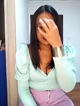 Snapshot of cami_victoria chatting on 30, 9, 2025 cami victoria online show from 30, 9, 2025