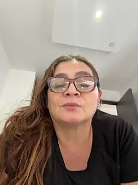 AntonellaAlondra4 online show from 14, 4, 2026