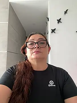 AntonellaAlondra4 online show from 5, 6, 2026