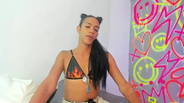 APRILL FOXX online show from 2, 10, 2025