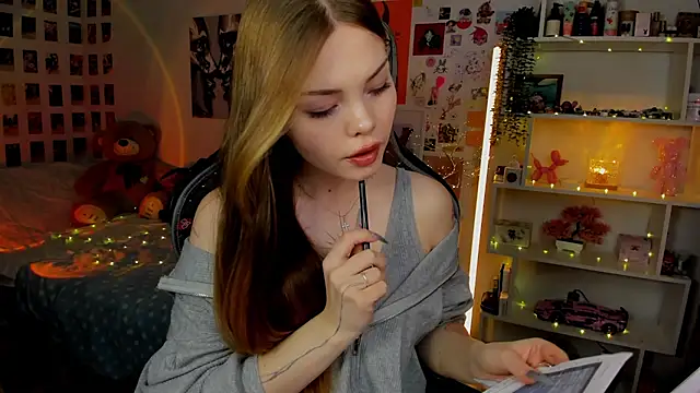 AkiraKatsu online show from 23, 11, 2025