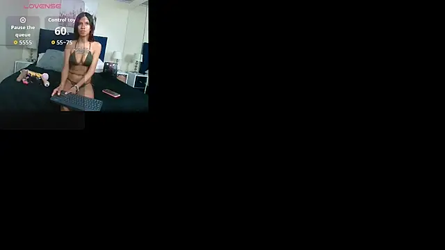 IssabellaJones online show from 22, 11, 2025