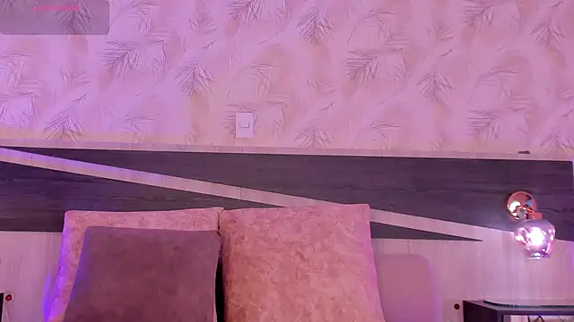 Snapshot of nicolle_pierce chatting on 19, 2, 2026 nicolle pierce online show from 19, 2, 2026