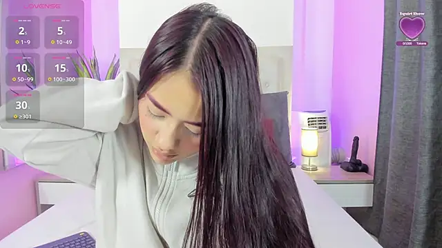 nicolle pierce online show from 31, 3, 2026