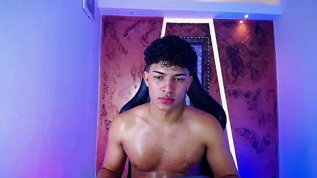 jamescurli  online show from 22, 2, 2025