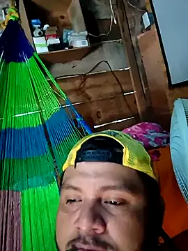 Snapshot of Jes-Ben chatting on 29, 10, 2025 Jes-Ben online show from 29, 10, 2025