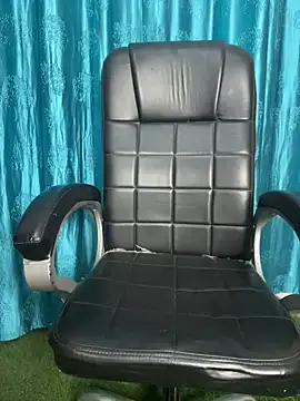 Snapshot of poision51 chatting on 17, 2, 2025 poision51 online show from 17, 2, 2025