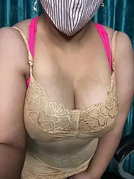 Snapshot of poision51 chatting on 21, 2, 2025 poision51 online show from 21, 2, 2025