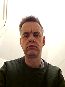 Hectorthyssen1 online show from 9, 1, 2025