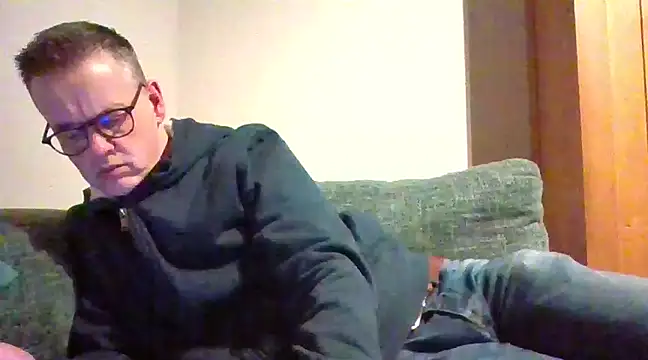 Hectorthyssen1 online show from 2, 2, 2025